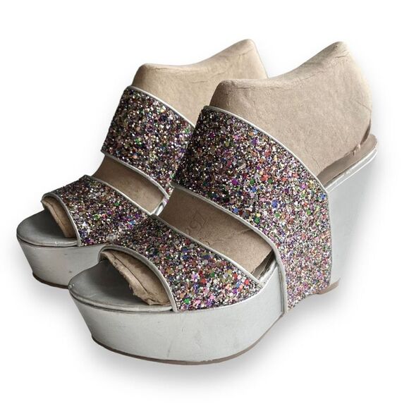 Nine West Women’s Silver Multicolor Metallic Glitter Heel Wedge Size 6 - Picture 2 of 8